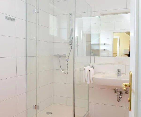 Wunder S Ferienpension Apartahotel 4*