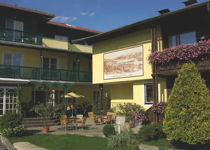 Wunder S Ferienpension Apartahotel 4*